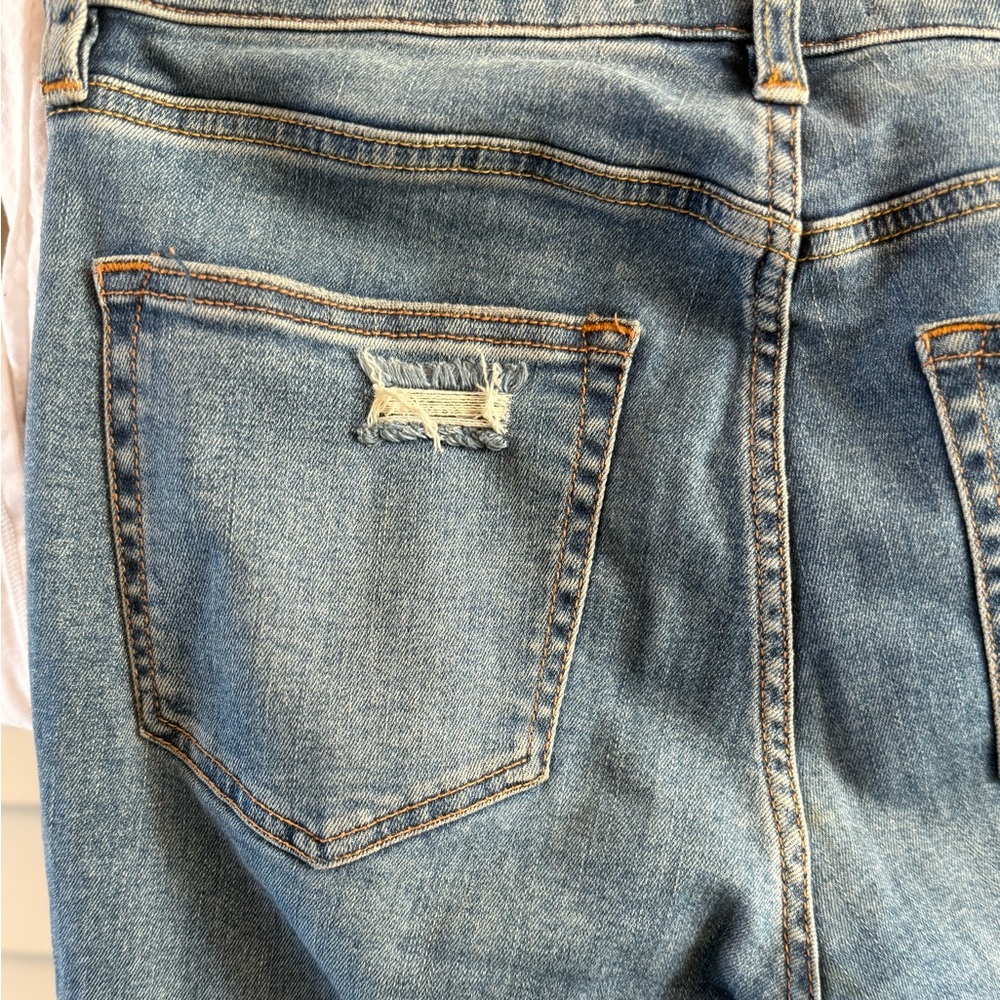💙 We The Free Distressed Blue Skinny Jeans with Raw Hem size 27 - Picture 4 of 7